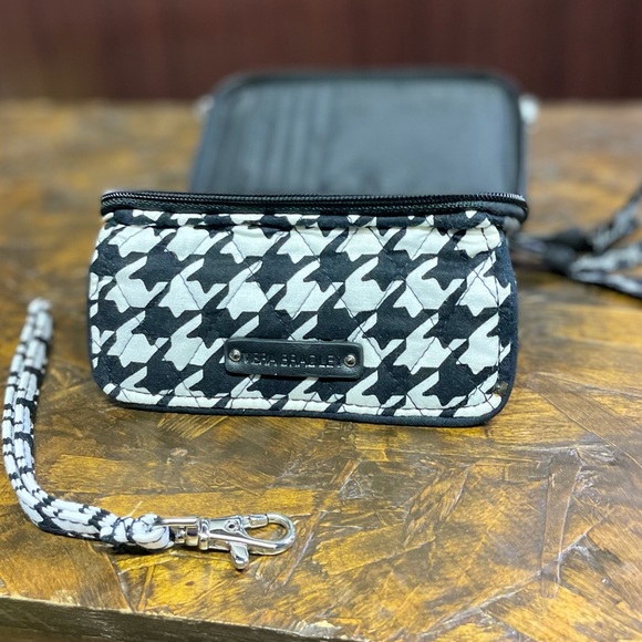 Vera Bradley Crossbody Smart Phone Wristlet NWOT - Picture 5 of 6